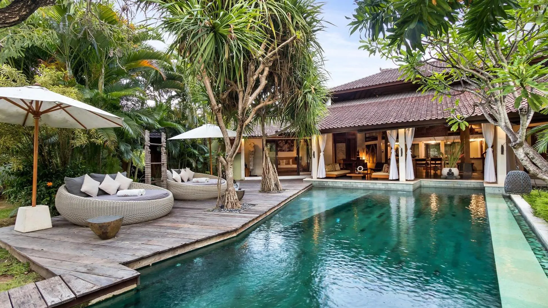 Villa Shantika By Villa Finder Seminyak