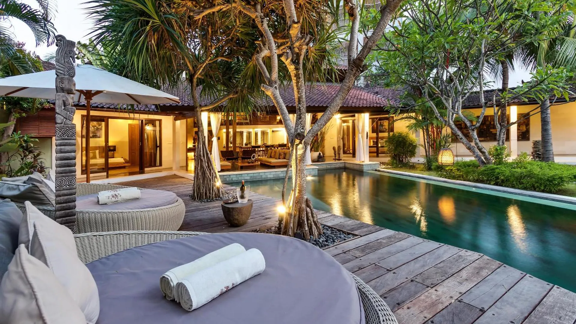 Villa Shantika By Villa Finder Seminyak